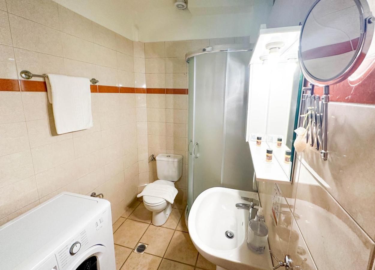 Mini Art Apartments Gerani  외부 사진