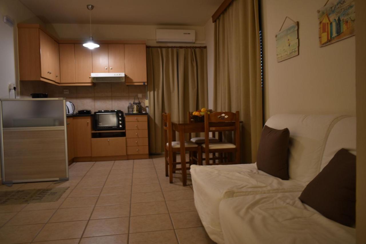 Mini Art Apartments Gerani  외부 사진