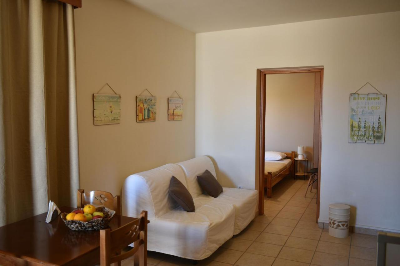 Mini Art Apartments Gerani  외부 사진